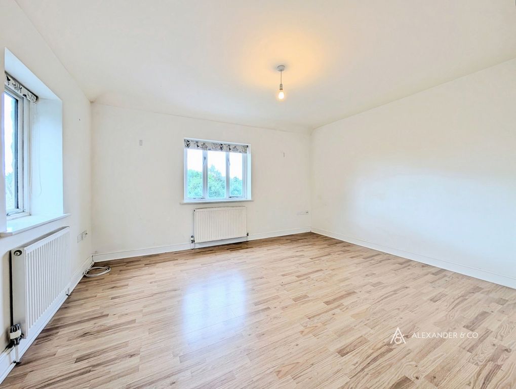 Property photo 3 of 9 Pbox-Img.Jpg