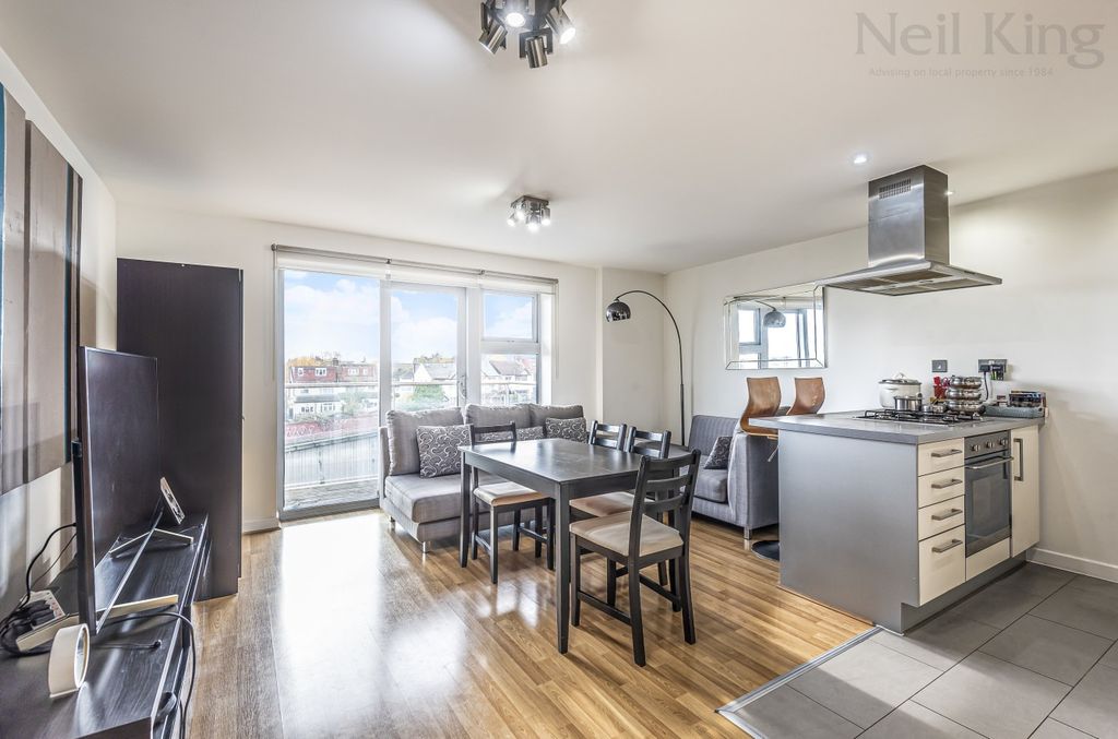 Property photo 2 of 16 4976152