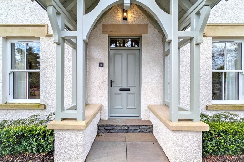 Property photo 2 of 29