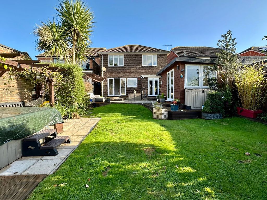 Property photo 1 of 24