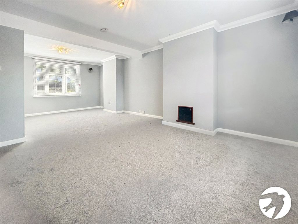 Property photo 3 of 9 Picture No. 04