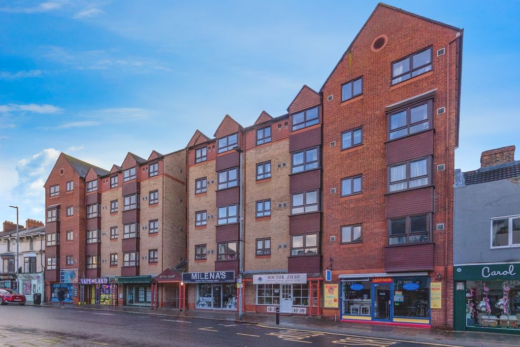 Property photo 1 of 23