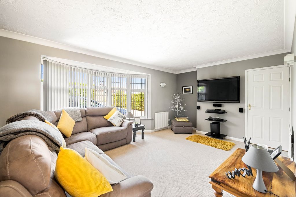 Property photo 3 of 22