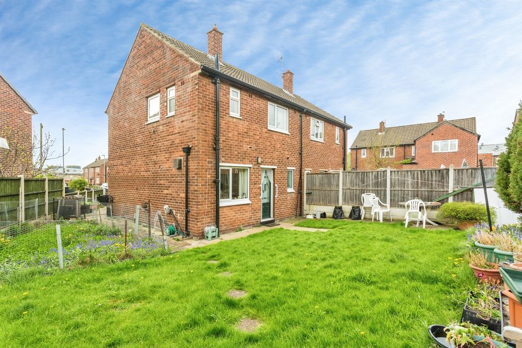 Property photo 2 of 13