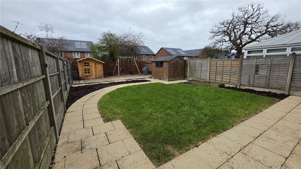 Property photo 3 of 28 Picture No. 24