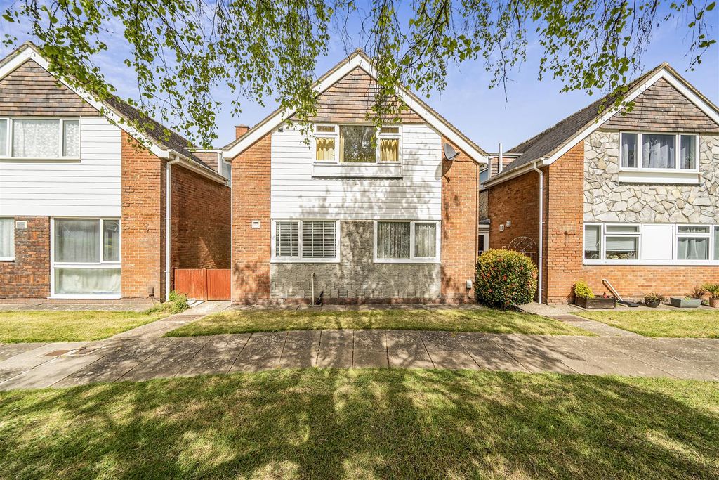 Property photo 1 of 17 Exterior