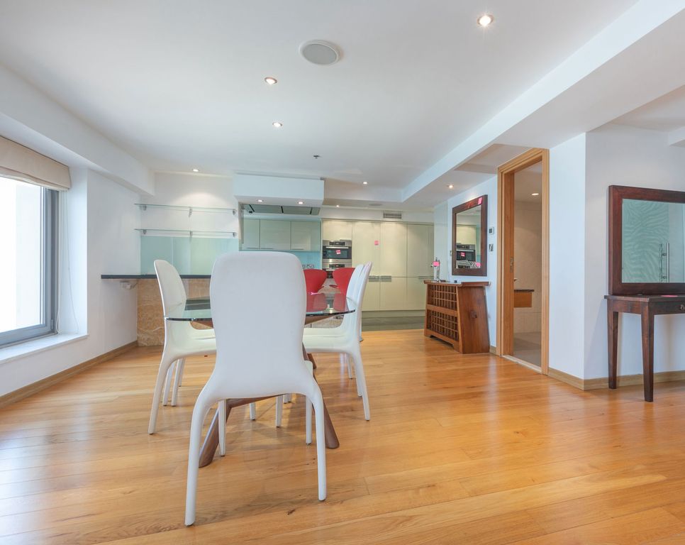 Property photo 1 of 3