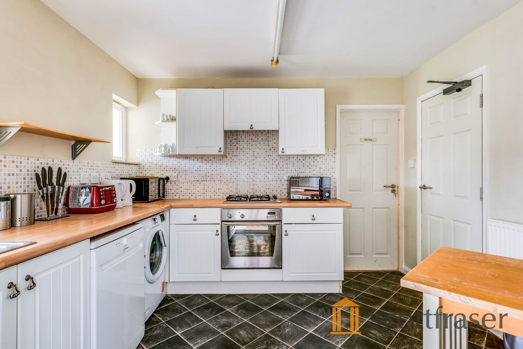 Property photo 1 of 5 16F17E03-7761-ee11-8