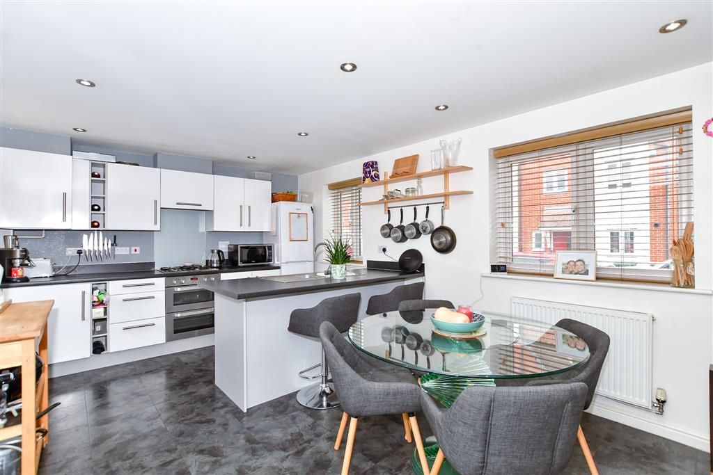 Property photo 2 of 10 Kitchen/Diner