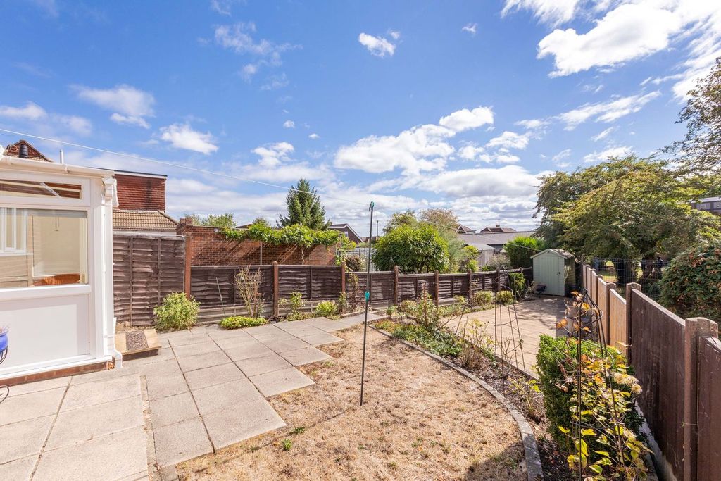 Property photo 2 of 18