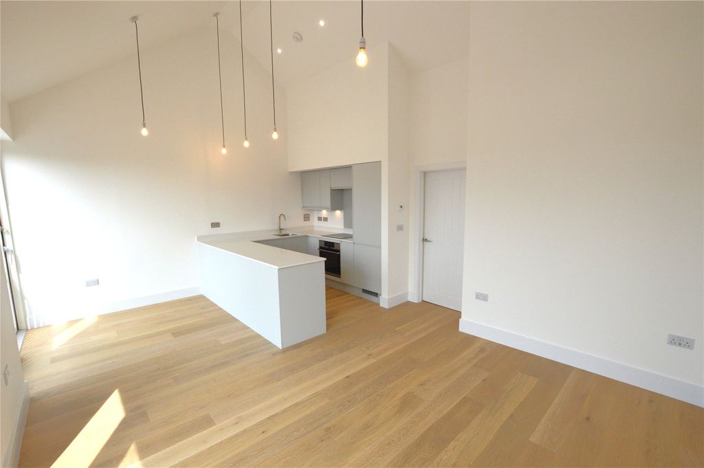 Property photo 2 of 10 Picture No. 05