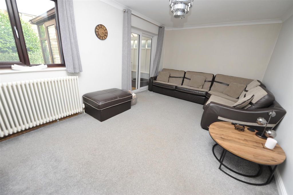 Property photo 2 of 22