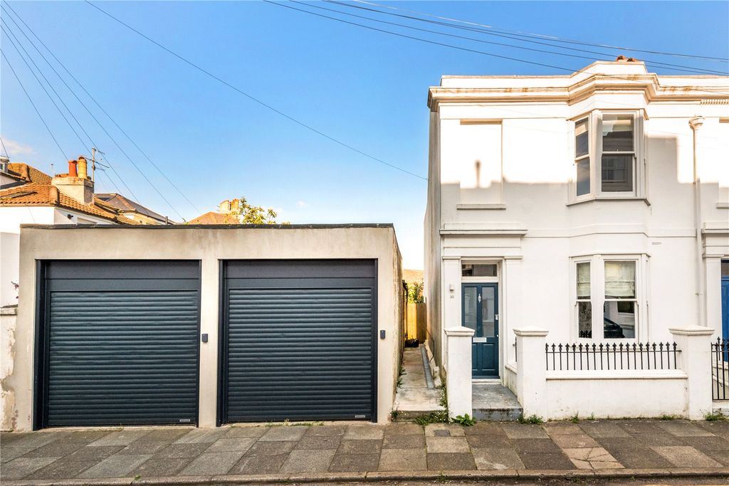 Property photo 1 of 21 Picture No. 32