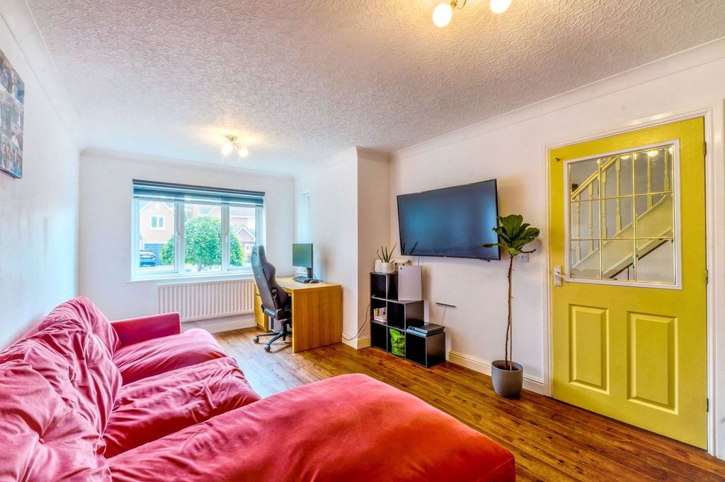 Property photo 3 of 18