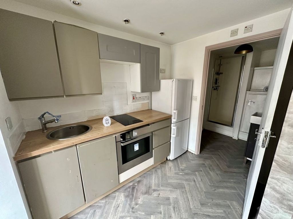 Property photo 2 of 6 Image 2