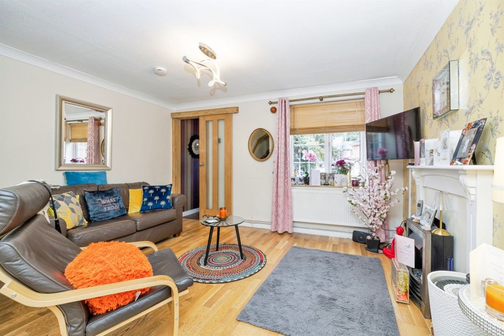 Property photo 2 of 17