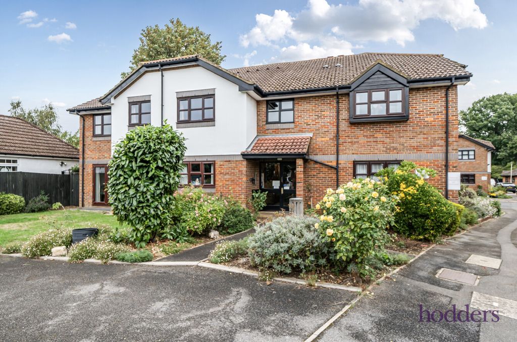 Property photo 1 of 18 1195B55B-F331-434...