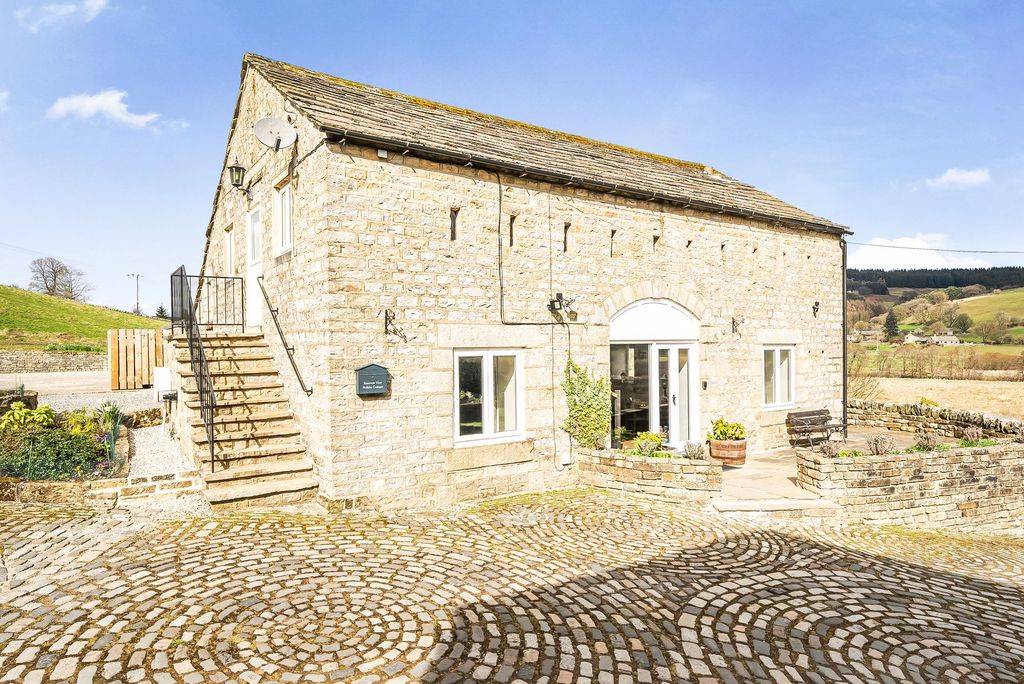 Property photo 1 of 38