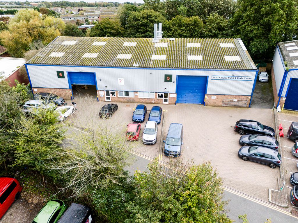 Property photo 1 of 8