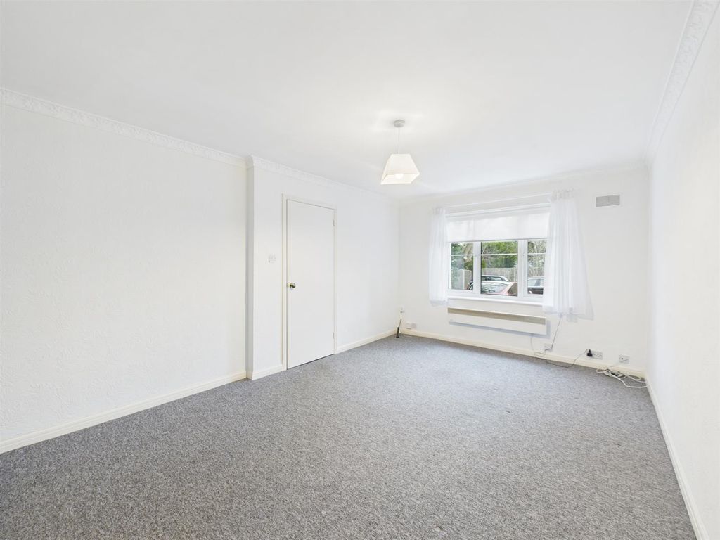 Property photo 3 of 7 Cam05080G0-Pr0227-Still006.Jpg