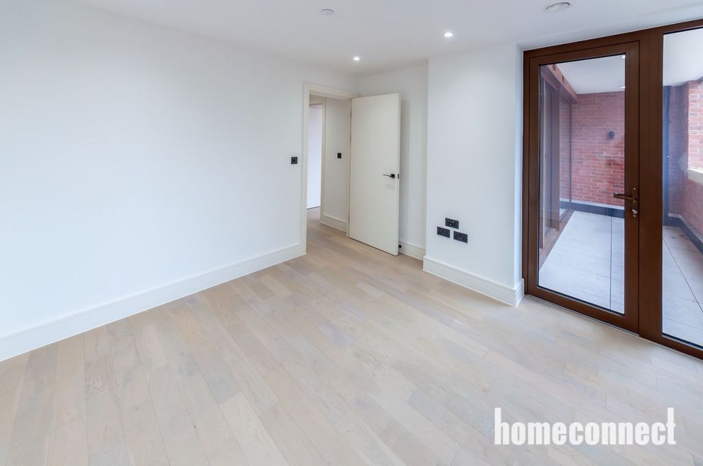 Property photo 3 of 5