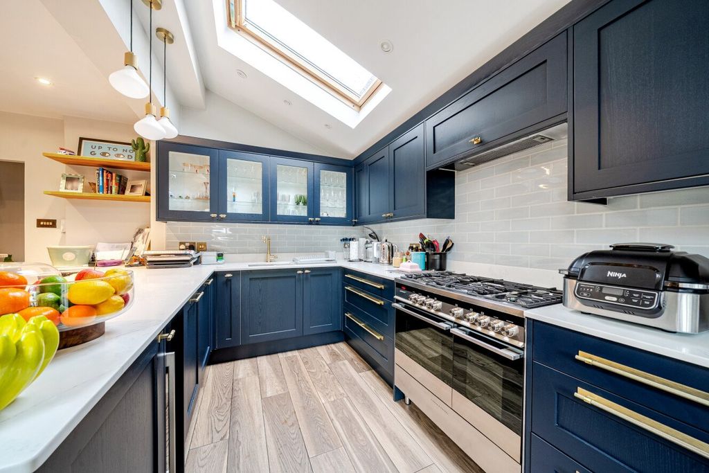 Property photo 3 of 20 Picture No. 16