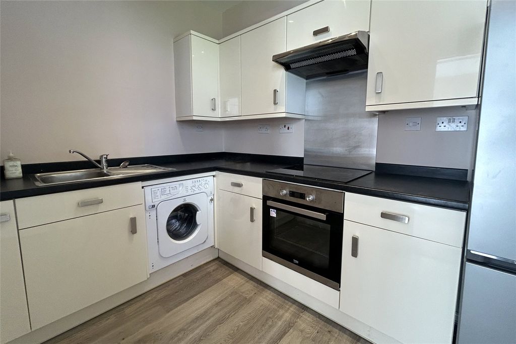 Property photo 2 of 7 Picture No. 09