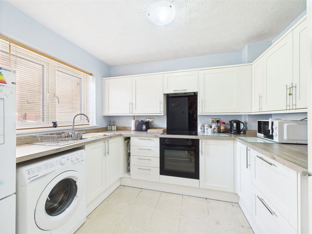 Property photo 2 of 14 Picture No. 15