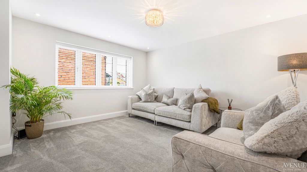 Property photo 3 of 26 5323504