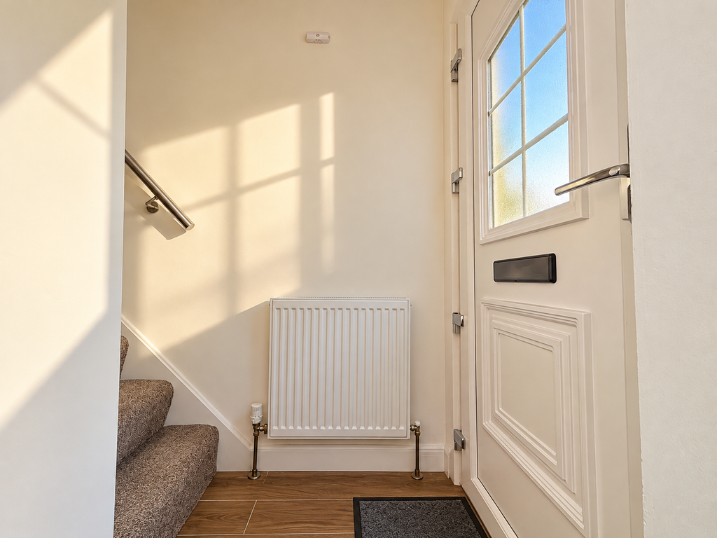 Property photo 2 of 27