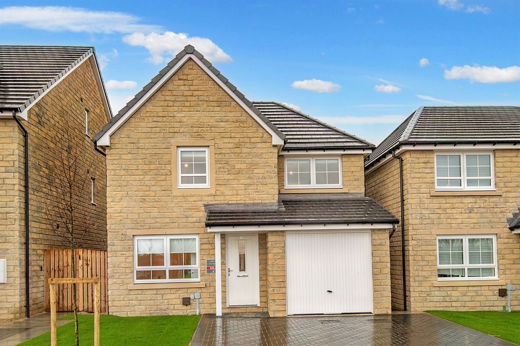 Property photo 1 of 8 Exterior