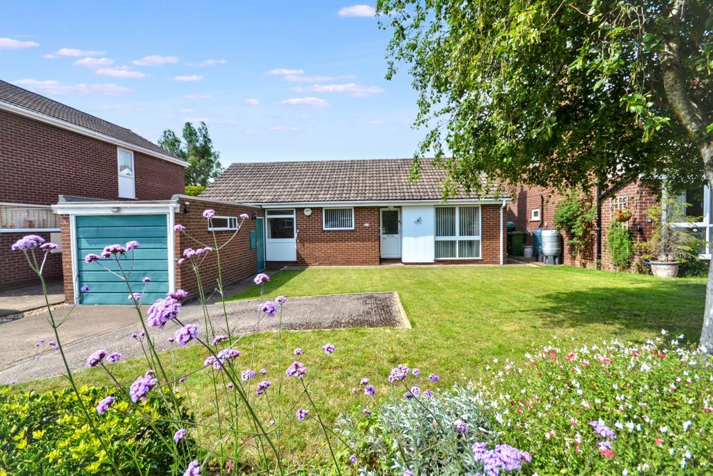 Property photo 1 of 16