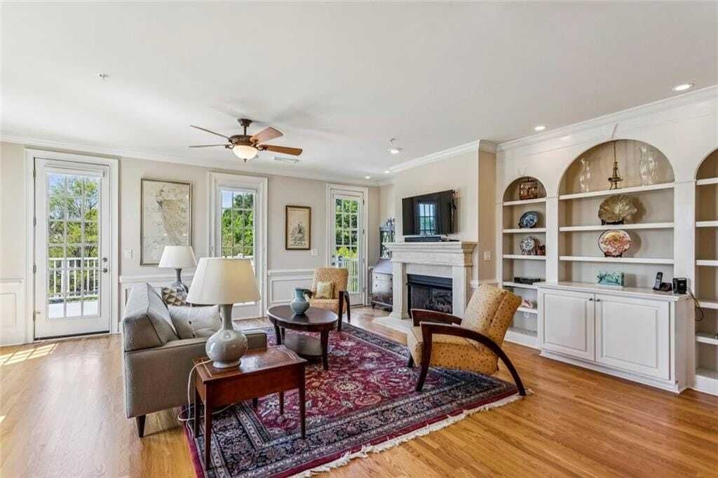 Property photo 1 of 29