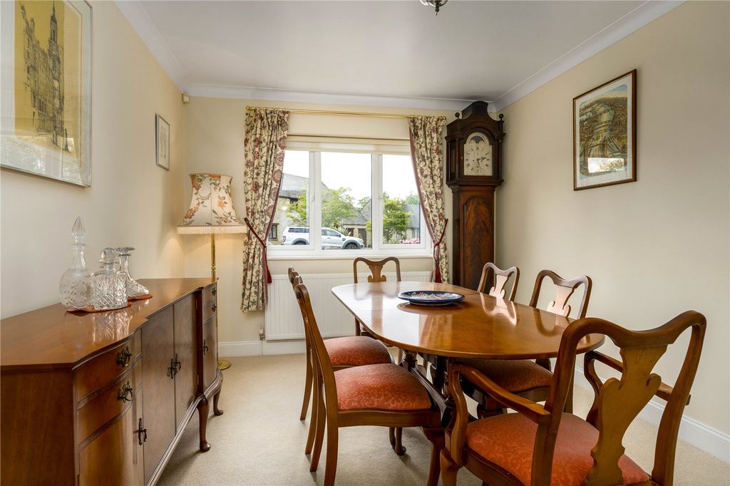 Property photo 2 of 17 Picture No. 06