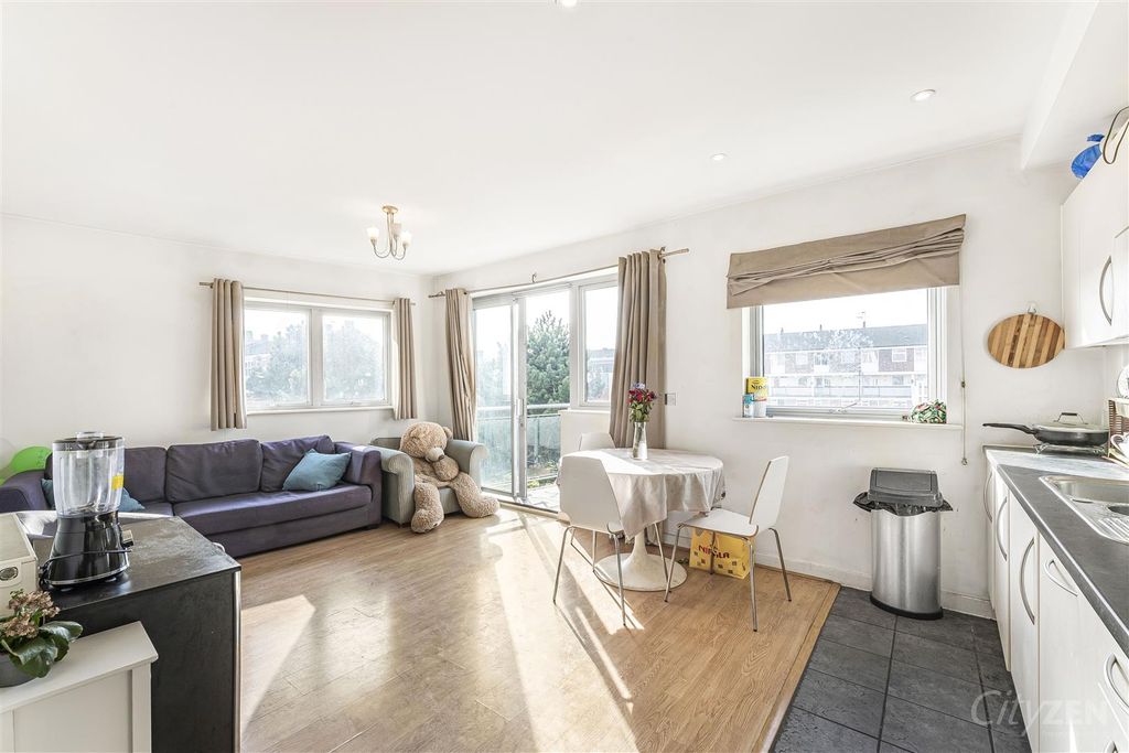 Property photo 2 of 15 Reception Room