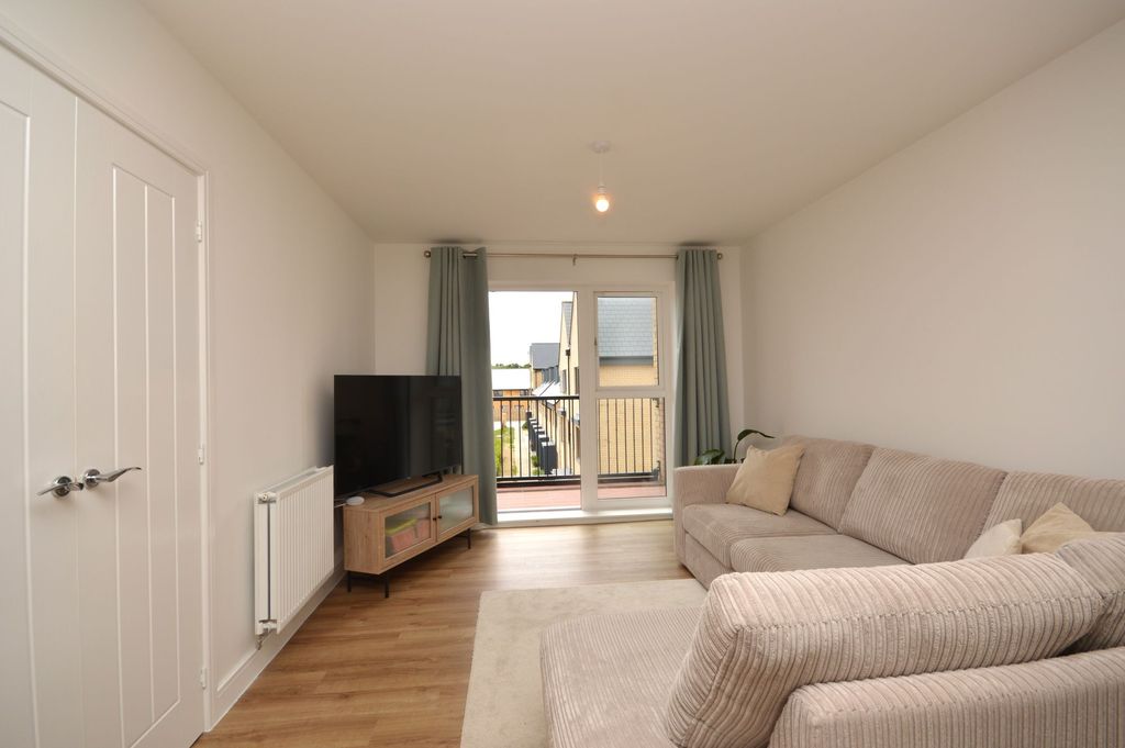 Property photo 3 of 19