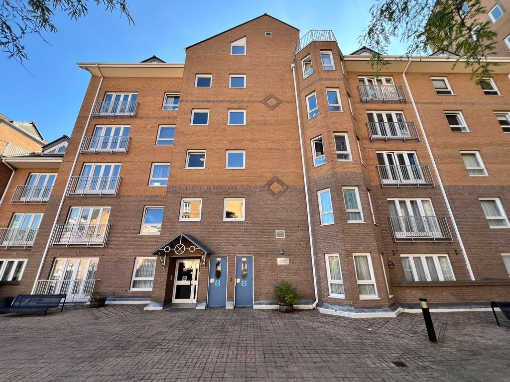 Property photo 1 of 10