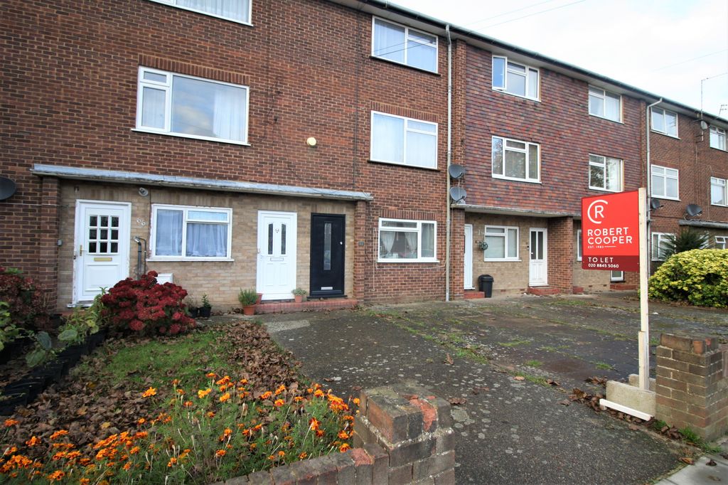 Property photo 1 of 9 External