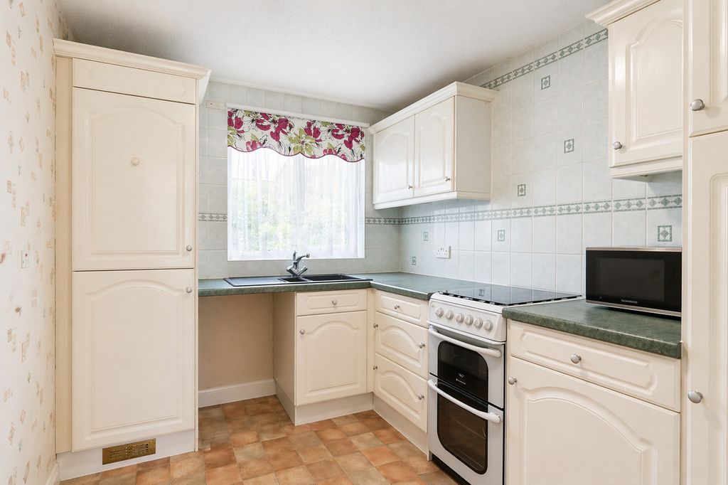 Property photo 3 of 14