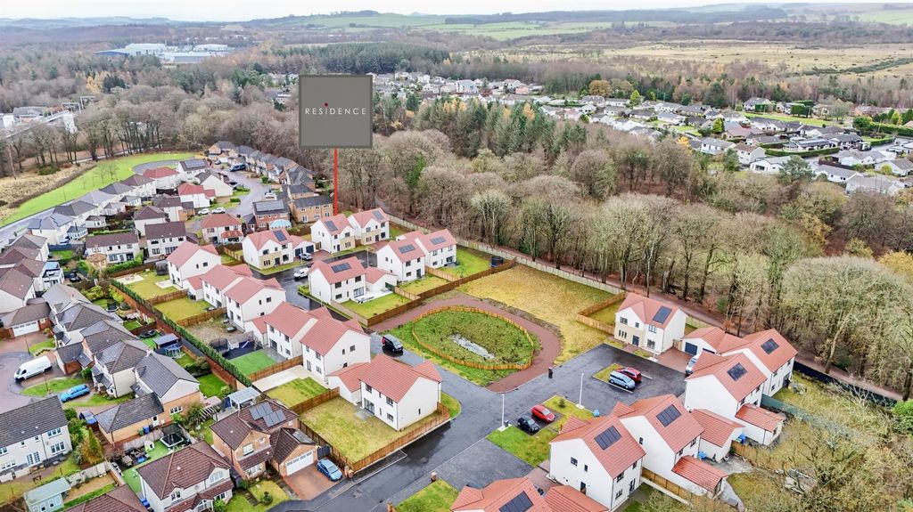 Property photo 2 of 36 Tarbert Drive.Jpeg