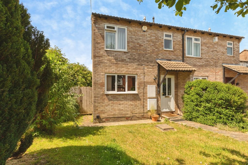 Property photo 1 of 18