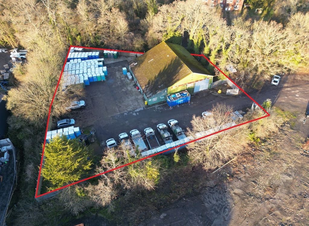 Property photo 1 of 9 Lined Demise.Jpg