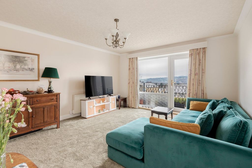 Property photo 3 of 25 Picture No. 15