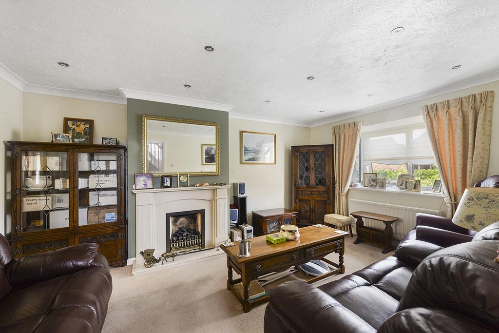 Property photo 3 of 17 18Linnett04.Jpg