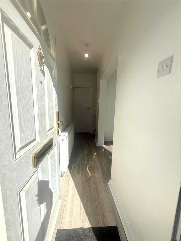 Property photo 2 of 30