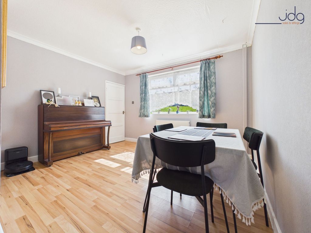 Property photo 3 of 15 Open Plan Living