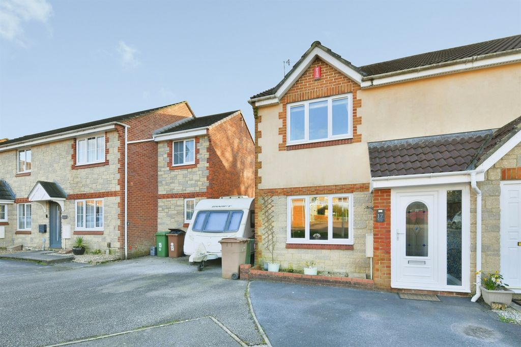 Property photo 1 of 25