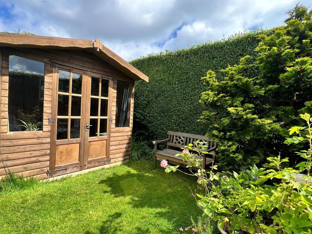 Property photo 3 of 17