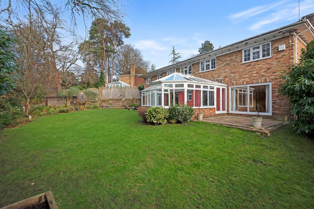 Property photo 2 of 17 Garden / Rear Elevation - North Facing