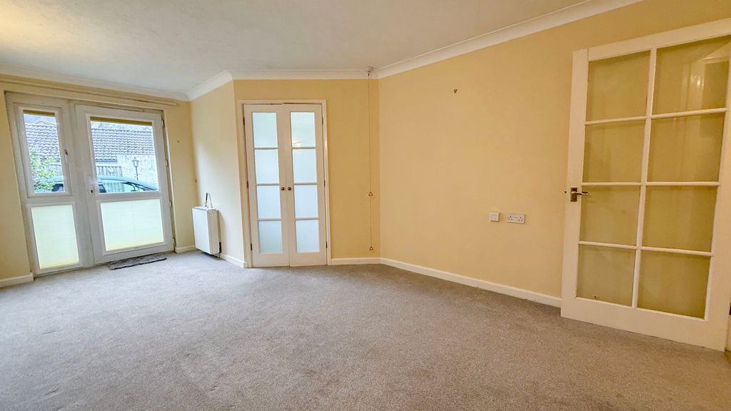 Property photo 2 of 10 Lounge/Dining Room
